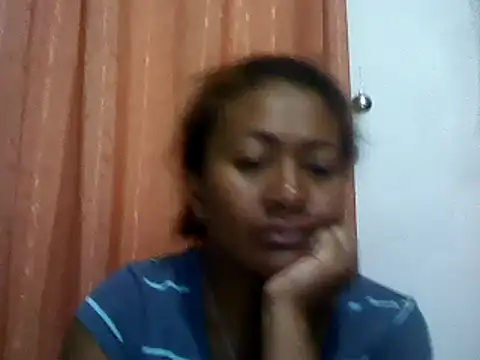 Snapshot of sexyladii chatting on December 11, 5:04 pm sexyladii online show from December 11, 5:04 pm