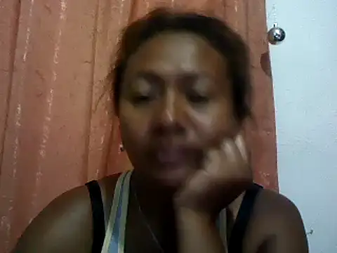 Snapshot of sexyladii chatting on December 14, 5:25 pm sexyladii online show from December 14, 5:25 pm