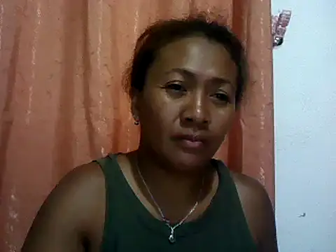 Snapshot of sexyladii chatting on December 17, 5:04 pm sexyladii online show from December 17, 5:04 pm