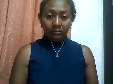 Snapshot of sexyladii chatting on January 15, 7:44 pm sexyladii online show from January 15, 7:44 pm