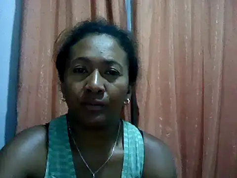 Snapshot of sexyladii chatting on February 20, 4:46 pm sexyladii online show from February 20, 4:46 pm
