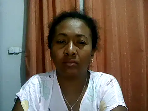 Snapshot of sexyladii chatting on March 14, 8:06 pm sexyladii online show from March 14, 8:06 pm