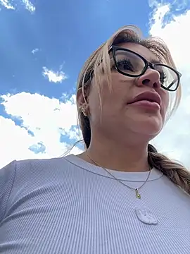 DIANITA 1988 online show from January 22, 7:45 pm