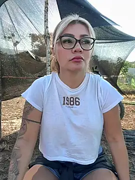 DIANITA 1988 online show from February 1, 12:37 pm