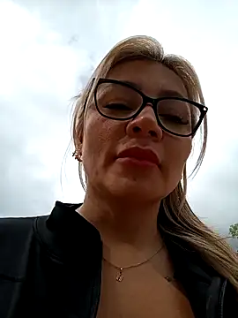 DIANITA 1988 online show from February 10, 8:00 pm