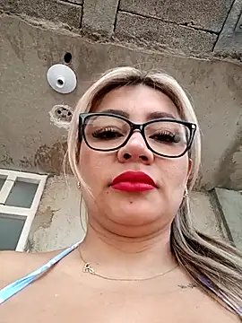 DIANITA 1988 online show from February 17, 9:19 pm