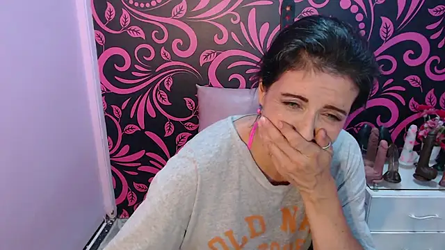 Snapshot of Great_Pussy20 chatting on February 21, 11:28 pm Great Pussy20 online show from February 21, 11:28 pm