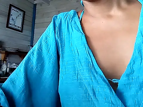 Luna-Natural online show from February 22, 3:58 pm