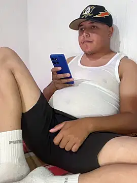 Snapshot of BigBoyShadez chatting on October 1, 11:55 pm BigBoyShadez online show from October 1, 11:55 pm