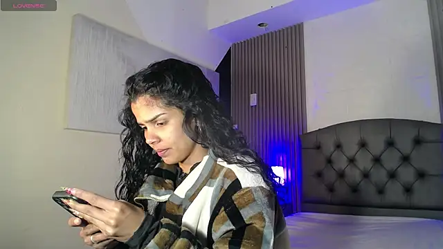 ximena diaz online show from September 11, 8:42 pm
