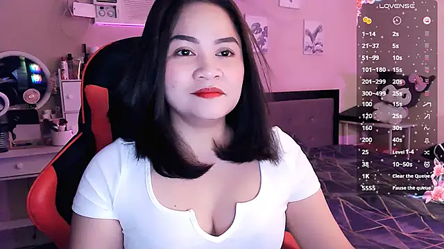 Snapshot of yenyen_ chatting on January 6, 12:25 am yenyen online show from January 6, 12:25 am