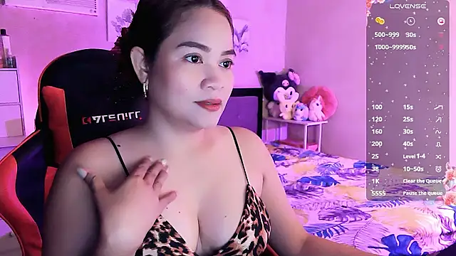 Snapshot of yenyen_ chatting on March 17, 1:32 am yenyen online show from March 17, 1:32 am