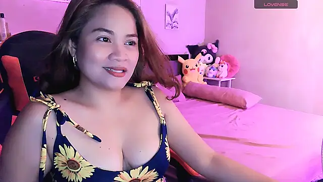Snapshot of yenyen_ chatting on April 26, 1:42 pm yenyen online show from April 26, 1:42 pm