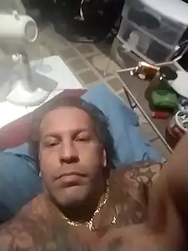 trucker1979 online show from October 5, 12:36 pm