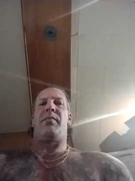 Snapshot of trucker1979 chatting on April 26, 10:40 pm trucker1979 online show from April 26, 10:40 pm