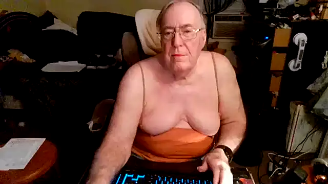 Toastir online show from October 13, 11:05 pm