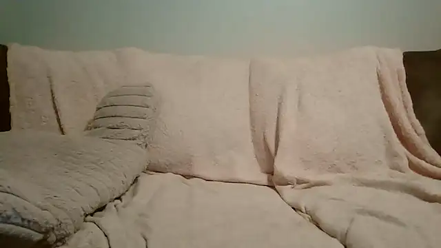 Snapshot of beautylovess chatting on October 14, 10:38 am beautylovess online show from October 14, 10:38 am