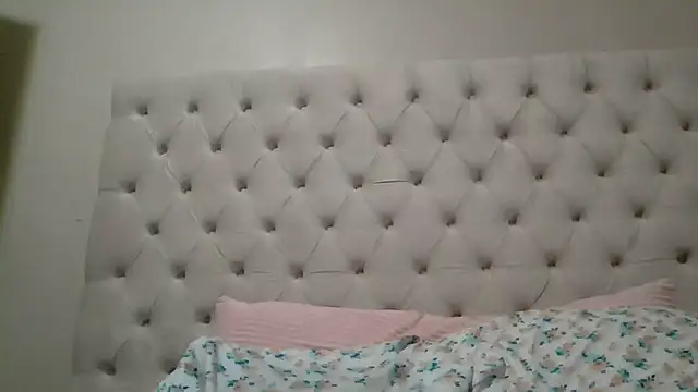 beautylovess online show from February 18, 1:01 am