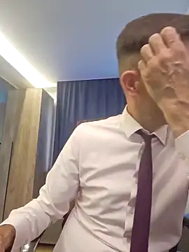 SteveTiger online show from September 25, 1:59 pm