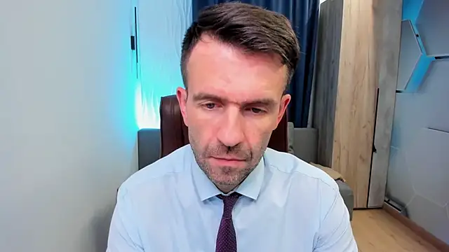 SteveTiger online show from October 5, 3:43 pm