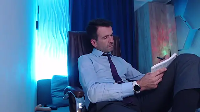 SteveTiger online show from October 19, 3:45 pm