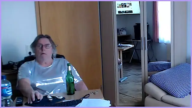 Snapshot of Sissygera chatting on February 25, 3:10 pm Sissygera online show from February 25, 3:10 pm