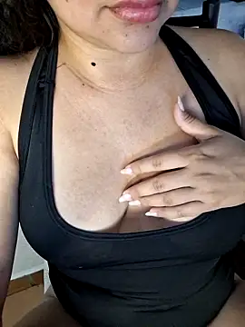 blerstefan1 online show from September 10, 9:53 am