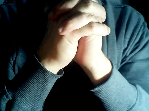 Latinjim29 online show from December 15, 4:28 am