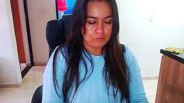 Ixchel Anaid online show from January 13, 6:05 pm