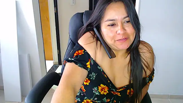 Snapshot of Ixchel_Anaid chatting on September 27, 2:44 pm Ixchel Anaid online show from September 27, 2:44 pm