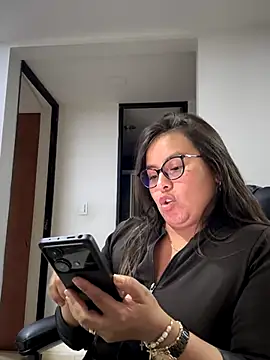 Ixchel Anaid online show from November 25, 1:27 am