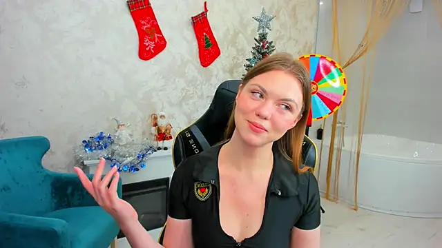 Strawberrye online show from December 21, 3:35 am