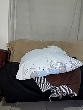 Snapshot of estrella_tasty chatting on September 25, 12:58 am estrella tasty online show from September 25, 12:58 am