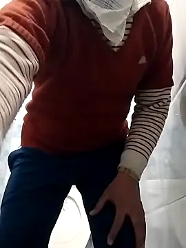 Snapshot of indianSmartboy chatting on January 20, 7:46 pm indianSmartboy online show from January 20, 7:46 pm