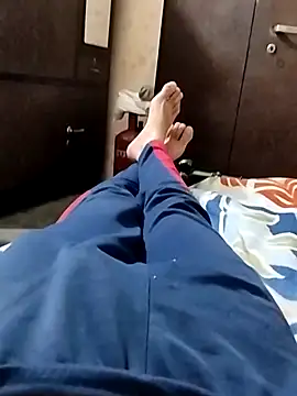 Snapshot of indianSmartboy chatting on March 10, 9:21 am indianSmartboy online show from March 10, 9:21 am