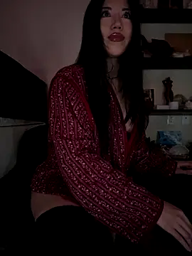 Amanita Bloom online show from December 5, 7:06 am