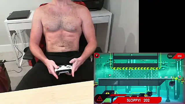 Snapshot of Bloopers66 chatting on February 19, 12:57 am Bloopers66 online show from February 19, 12:57 am