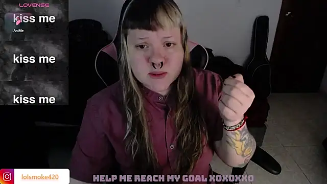 Snapshot of Bdsm_and_fries chatting on February 15, 8:13 am Bdsm and fries online show from February 15, 8:13 am