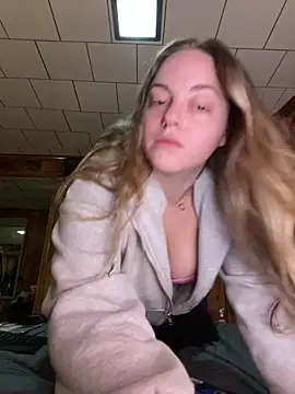 Snapshot of jaseyrae chatting on January 3, 8:01 pm jaseyrae online show from January 3, 8:01 pm