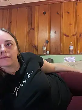 Snapshot of jaseyrae chatting on March 14, 9:32 pm jaseyrae online show from March 14, 9:32 pm