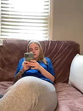 jaseyrae online show from May 9, 2:44 pm