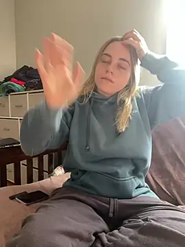 jaseyrae online show from May 16, 1:21 pm