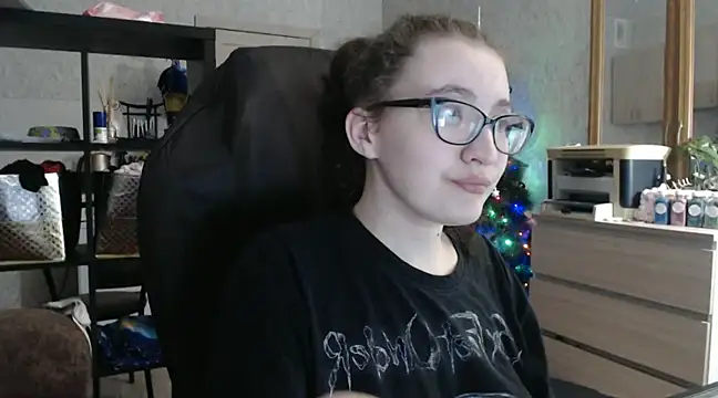 Snapshot of AnKey_Rayah chatting on January 19, 5:39 pm AnKey Rayah online show from January 19, 5:39 pm