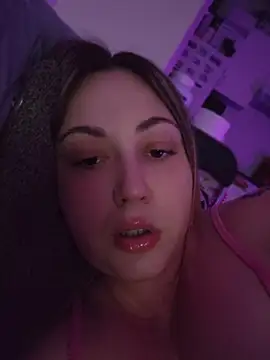 sofiabichota online show from June 8, 6:41 pm