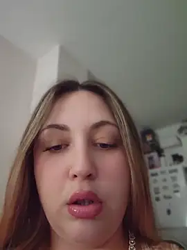 sofiabichota online show from June 11, 3:54 pm
