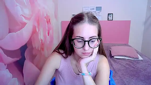 AliceAdams online show from December 6, 11:22 am