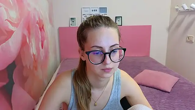 AliceAdams online show from January 31, 11:13 am