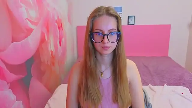 AliceAdams online show from May 8, 6:52 am