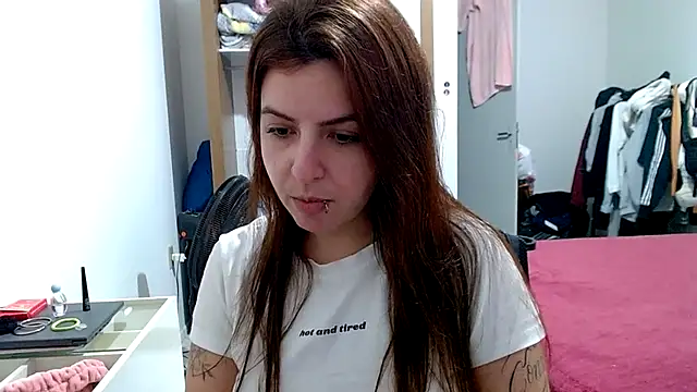 Snapshot of chelbyy chatting on September 22, 10:56 pm chelbyy online show from September 22, 10:56 pm