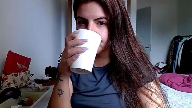 chelbyy online show from November 4, 1:43 pm